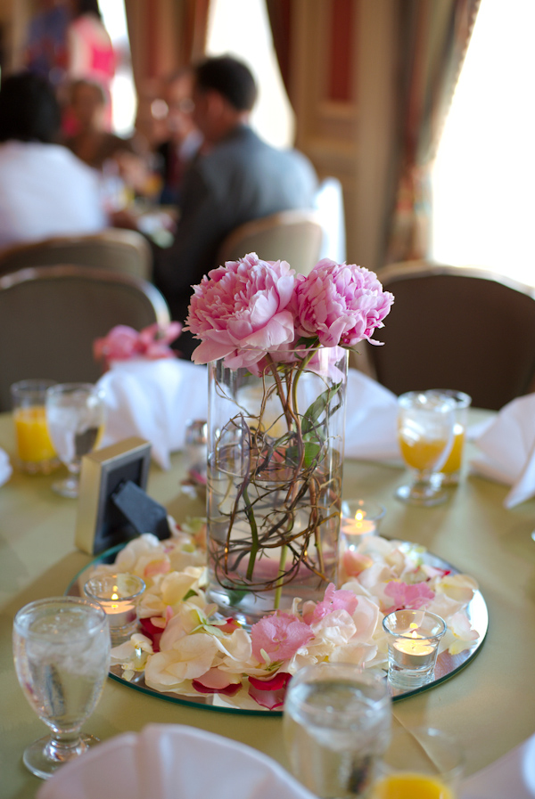 Floral Centerpiece Photo By Dallas Based Wedding Photographers Aves
